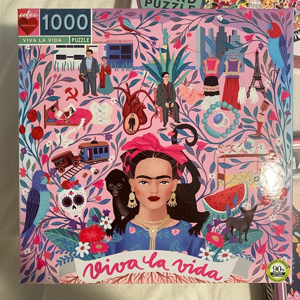 Frida Khalo 1000 pieces puzzle! 🧩
